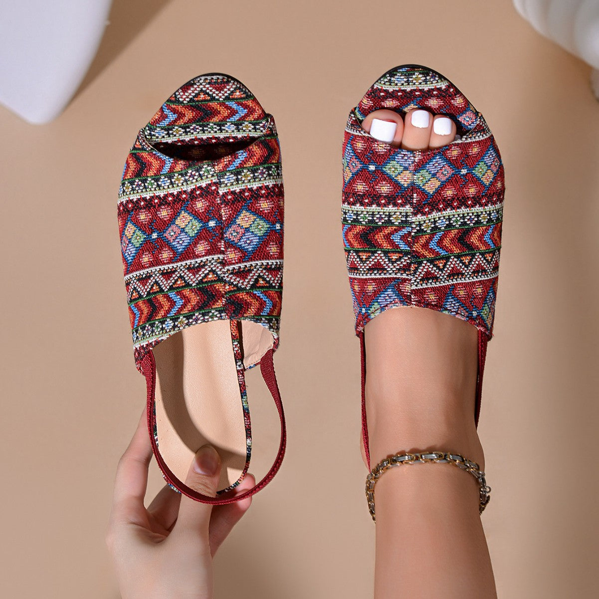 Summer women's fashionable and casual floral pointed beak sandals