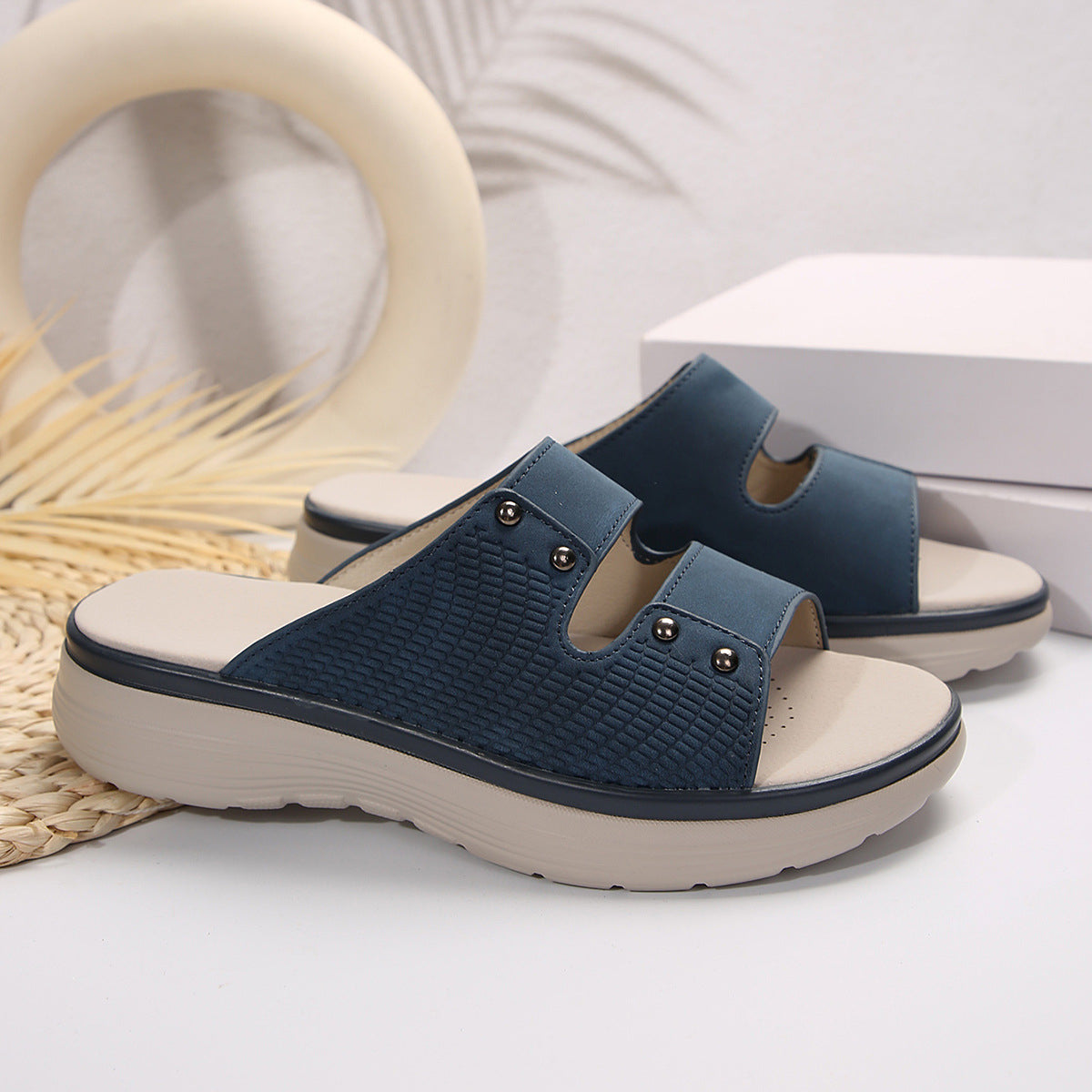 2026 New Summer Women's Single-Strap Outdoor Casual Sandals